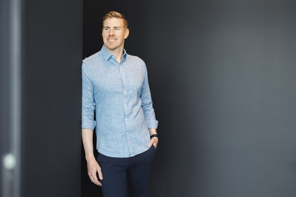 Marcel Schaufler, Finanzexperte, im modernen Business-Porträt